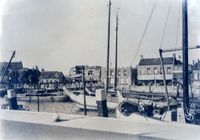 Moerdijk en de Moerdijkbruggen in mei 1940.