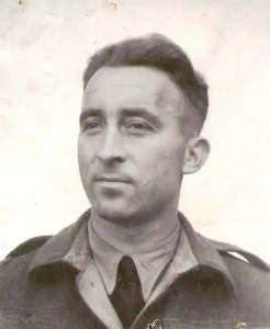 Koos Corvers in militair uniform