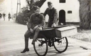 Militair en Mobilisatie.