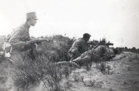 Sergeant van der Hum &ndash; Dekkingsdetachement Willemsdorp &ndash; Dordrecht tweede wereldoorlog.