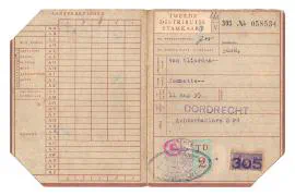 Distributiestamkaarten van de familie van Vlierden uit Dordrecht.