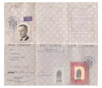 Het persoonsbewijs van de in Dordrecht geboren Dhr. Adrianus Bijl.