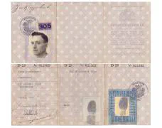 Het persoonsbewijs van de in Dordrecht geboren Dhr. Jacobus Kraaijenbrink.