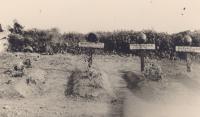 8. Duitse parachutistengraven tussen de Zanddijk en de Tweede Tol thumbnail