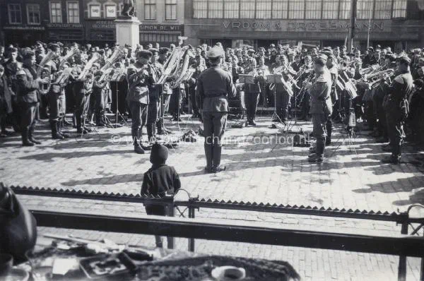 11. Duits Muziekkorps Scheffersplein in Dordrecht image