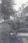 15. Duitse militair op de Krispijnse Weg in Dordrecht thumbnail