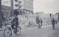 28. De Victoriafabriek in Dordrecht tijdens de tweede wereldoorlog thumbnail