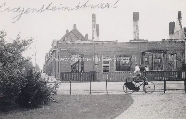 12. Oorlogsschade bij de Crayensteynstraat FDM1940 12 image